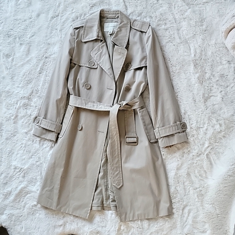 Banana Republic Light Beige/Gray Trench